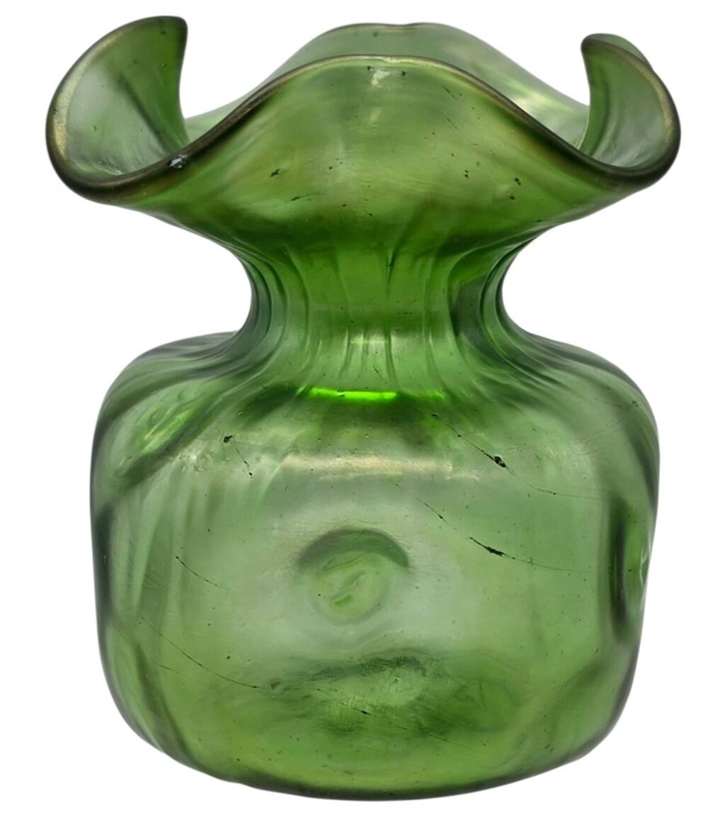 LOETZ GREEN NOVEAU CRETA RUSTICANA VASE 4 1/2" TALL
